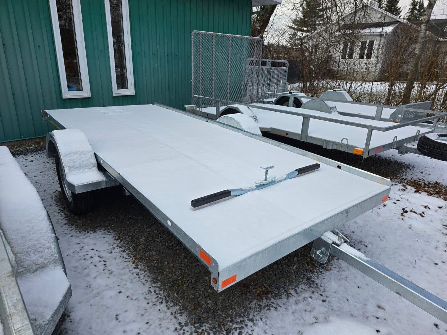 Remorque dompeur pour travaux